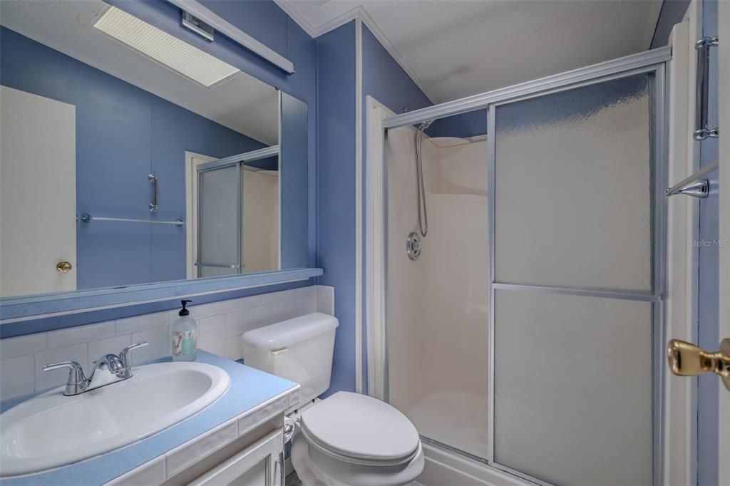 На продажу: $209,900 (2 спален, 2 ванн, 1383 Квадратных фут)