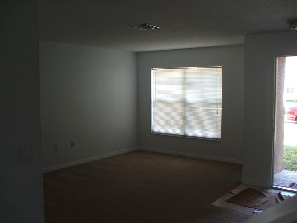 В аренду: $2,600 (4 спален, 2 ванн, 2387 Квадратных фут)