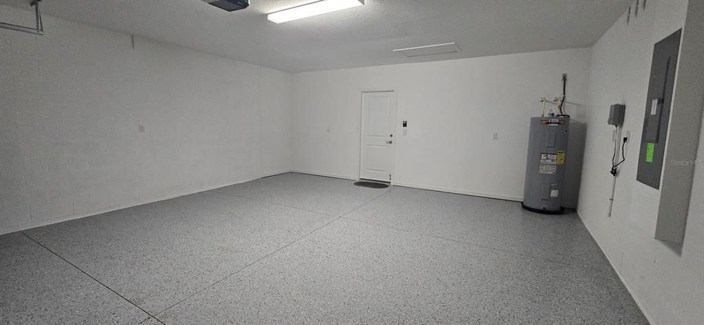 For Rent: $2,595 (3 beds, 2 baths, 1256 Square Feet)