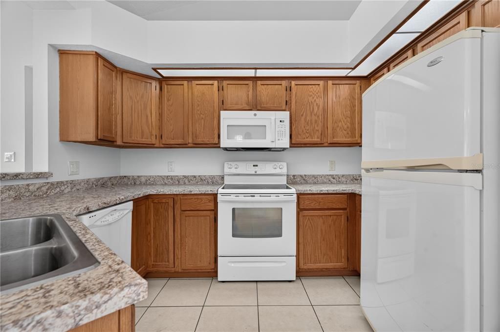 В аренду: $2,650 (3 спален, 2 ванн, 1647 Квадратных фут)