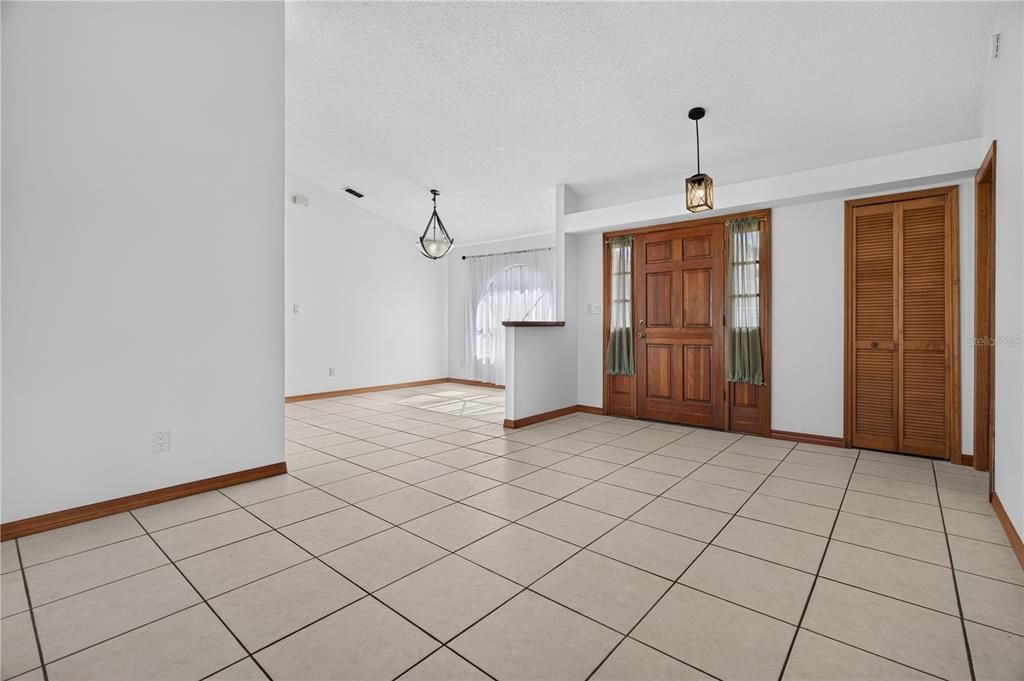 В аренду: $2,650 (3 спален, 2 ванн, 1647 Квадратных фут)