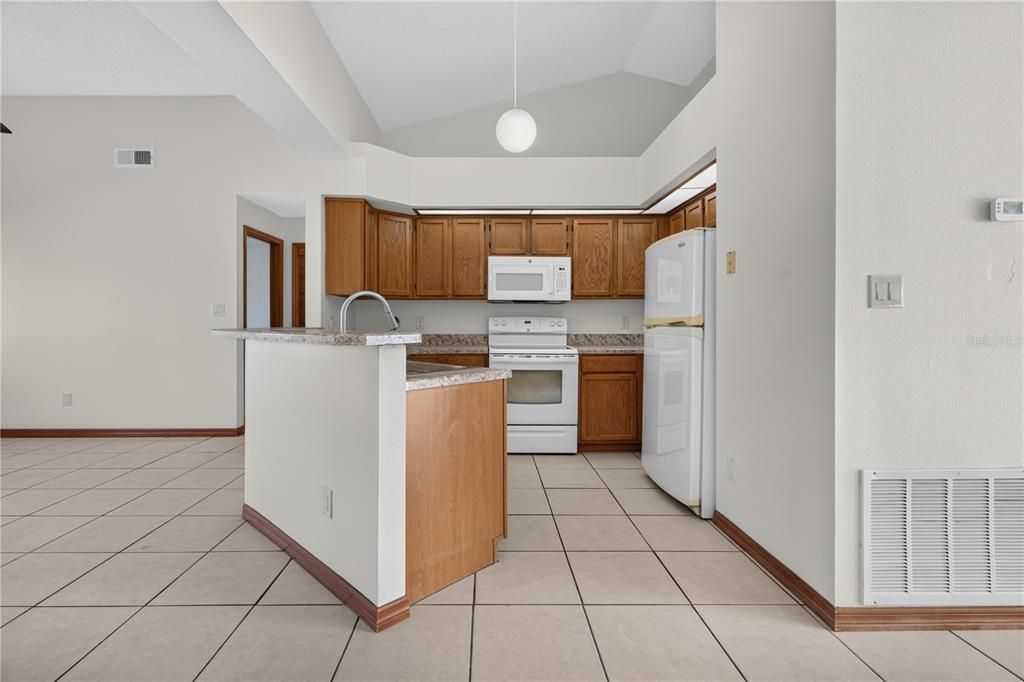 В аренду: $2,650 (3 спален, 2 ванн, 1647 Квадратных фут)