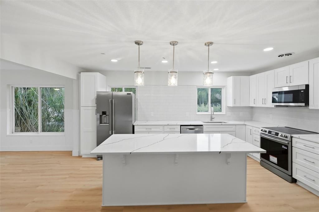 En Venta: $699,900 (2 camas, 2 baños, 1530 Pies cuadrados)
