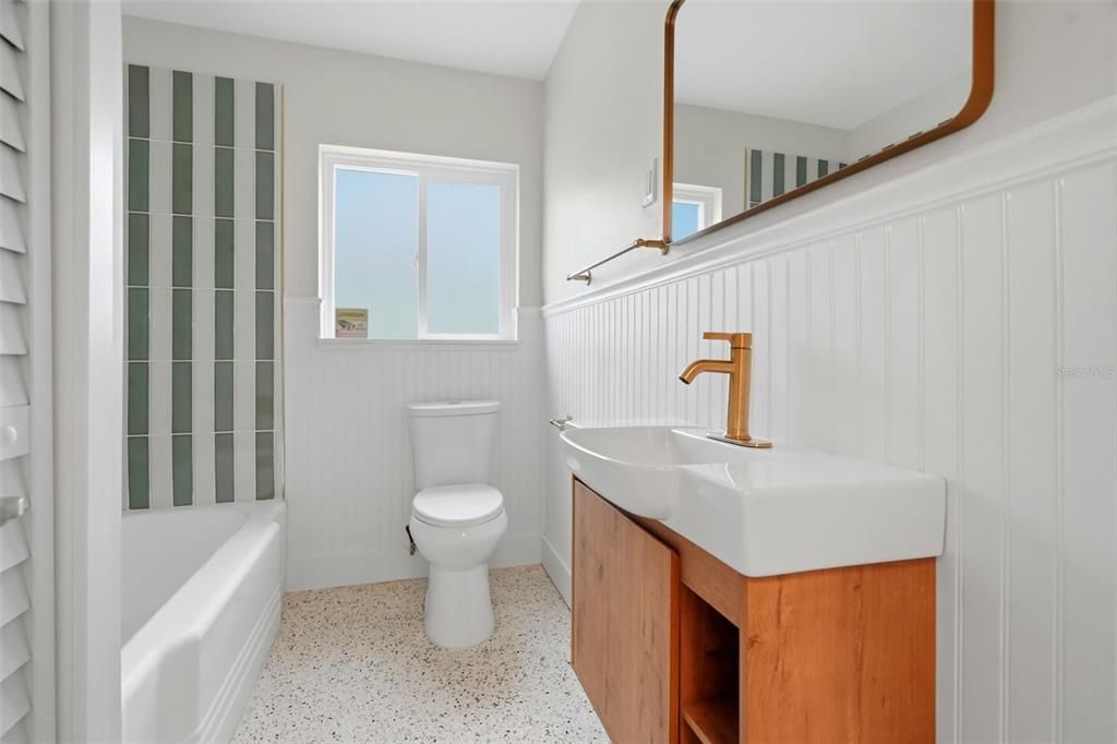En Venta: $699,900 (2 camas, 2 baños, 1530 Pies cuadrados)