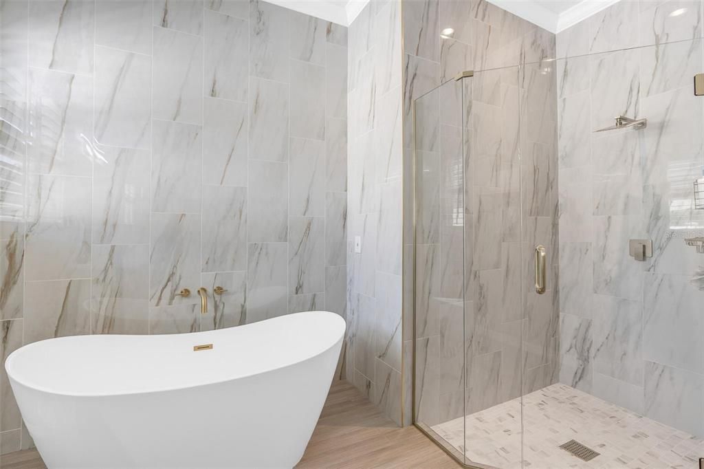 На продажу: $599,999 (4 спален, 2 ванн, 2117 Квадратных фут)