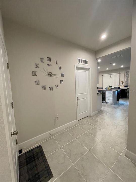 For Sale: $548,000 (5 beds, 3 baths, 2370 Square Feet)