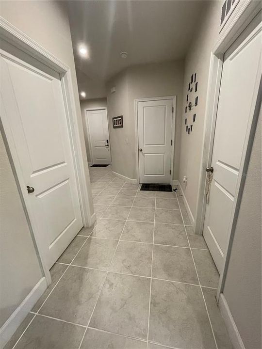 For Sale: $548,000 (5 beds, 3 baths, 2370 Square Feet)