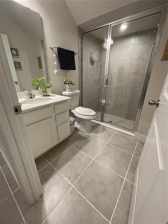 For Sale: $548,000 (5 beds, 3 baths, 2370 Square Feet)