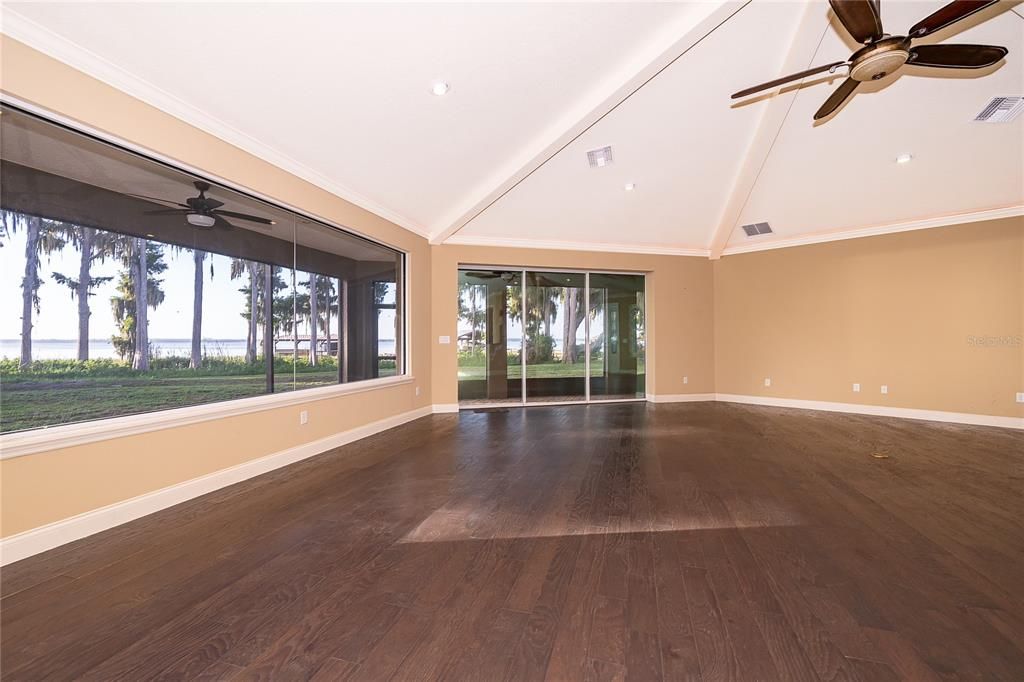 En Venta: $1,050,000 (3 camas, 2 baños, 2383 Pies cuadrados)