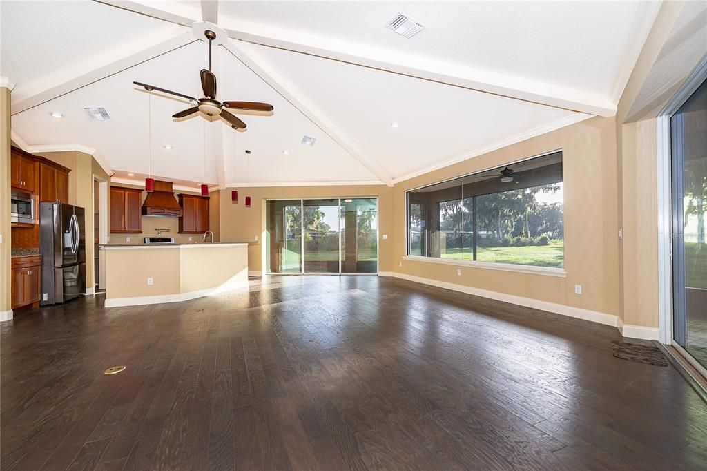 En Venta: $1,050,000 (3 camas, 2 baños, 2383 Pies cuadrados)