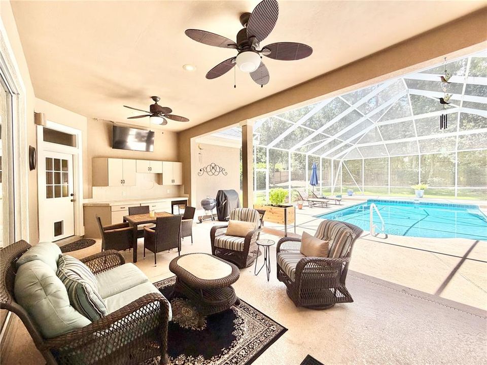 For Sale: $985,900 (5 beds, 4 baths, 3608 Square Feet)