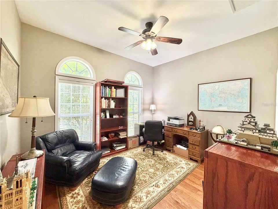 For Sale: $985,900 (5 beds, 4 baths, 3608 Square Feet)