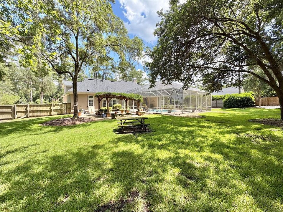 For Sale: $985,900 (5 beds, 4 baths, 3608 Square Feet)