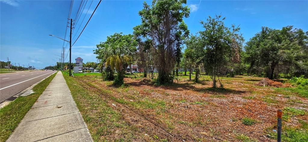 На продажу: $375,000 (1.41 acres)