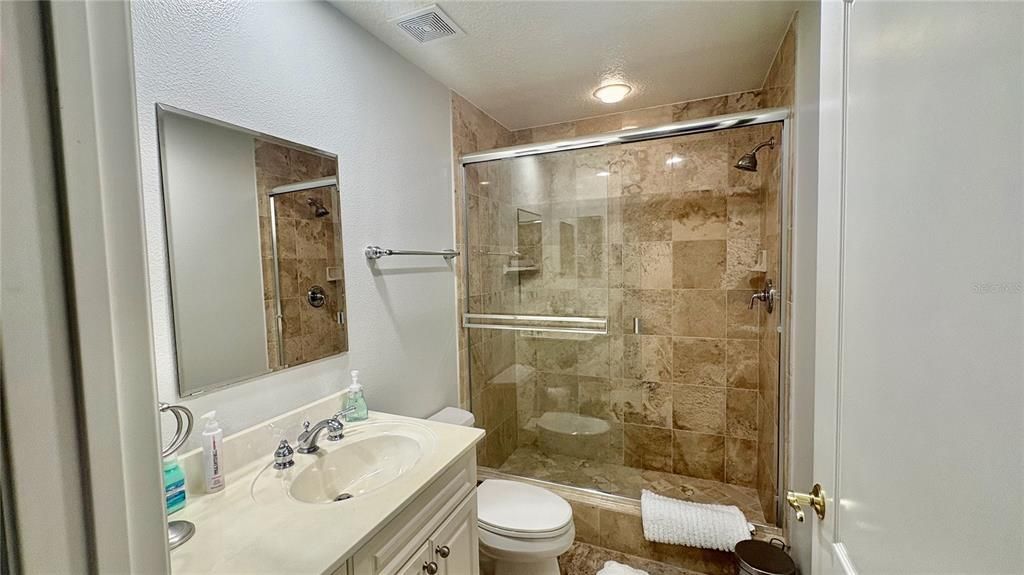 В аренду: $4,300 (3 спален, 3 ванн, 2117 Квадратных фут)