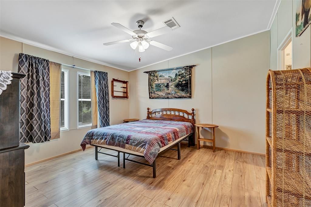 En Venta: $199,000 (3 camas, 2 baños, 1120 Pies cuadrados)