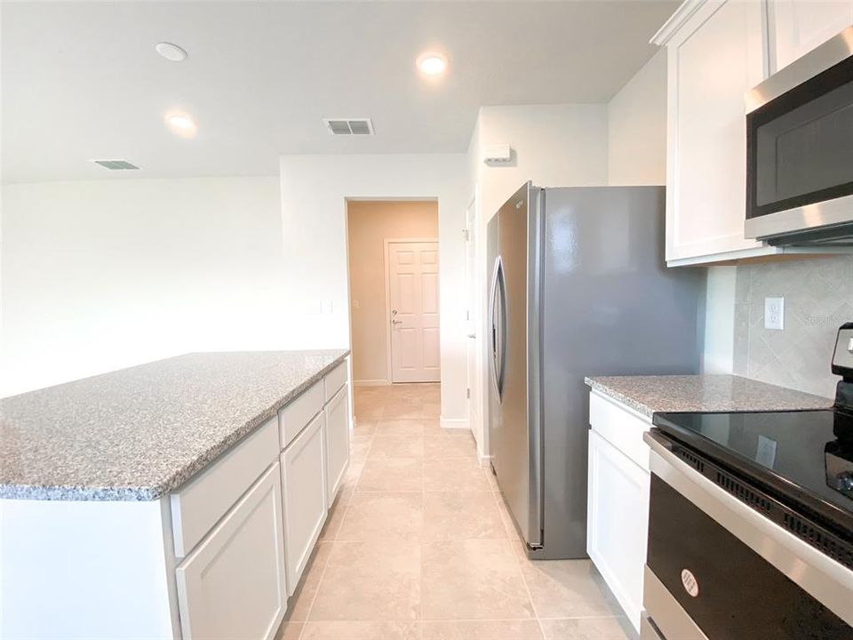 В аренду: $2,499 (4 спален, 2 ванн, 2386 Квадратных фут)