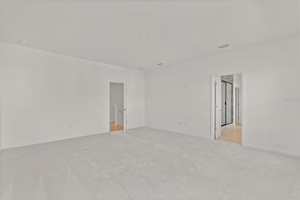 For Sale: $1,200,000 (5 beds, 3 baths, 3287 Square Feet)