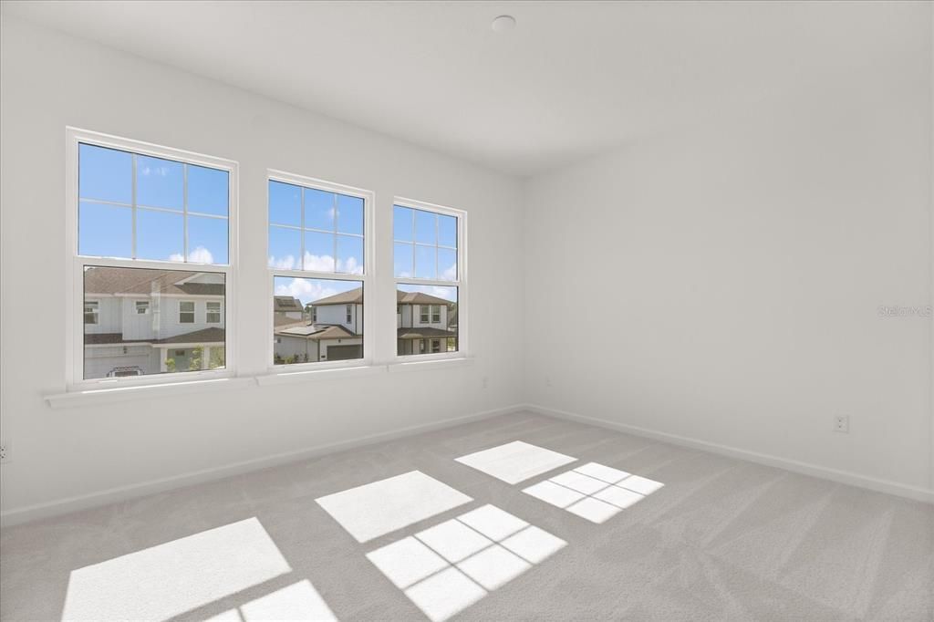 For Sale: $1,200,000 (5 beds, 3 baths, 3287 Square Feet)