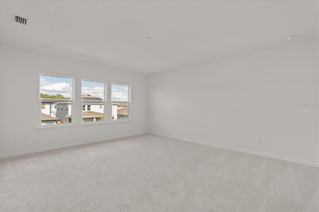 For Sale: $1,200,000 (5 beds, 3 baths, 3287 Square Feet)