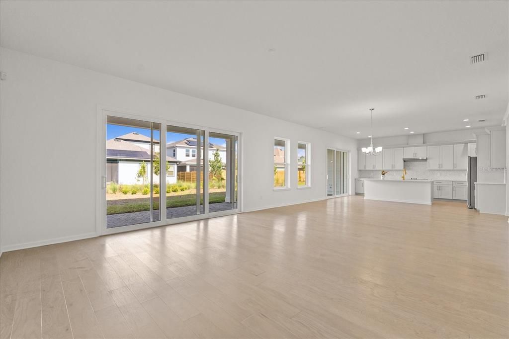 For Sale: $1,200,000 (5 beds, 3 baths, 3287 Square Feet)