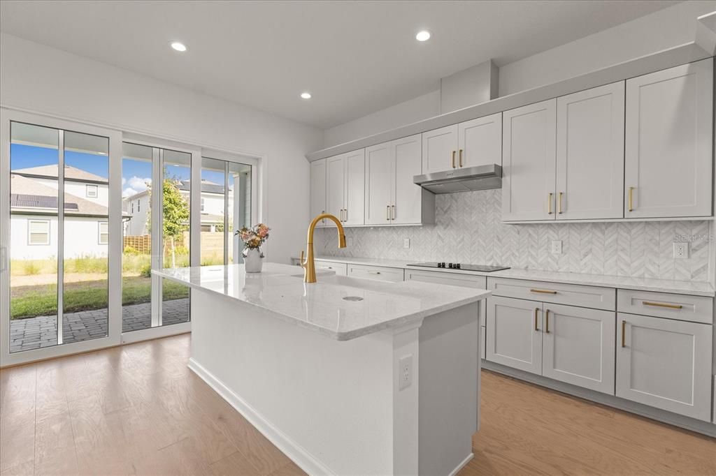 For Sale: $1,200,000 (5 beds, 3 baths, 3287 Square Feet)