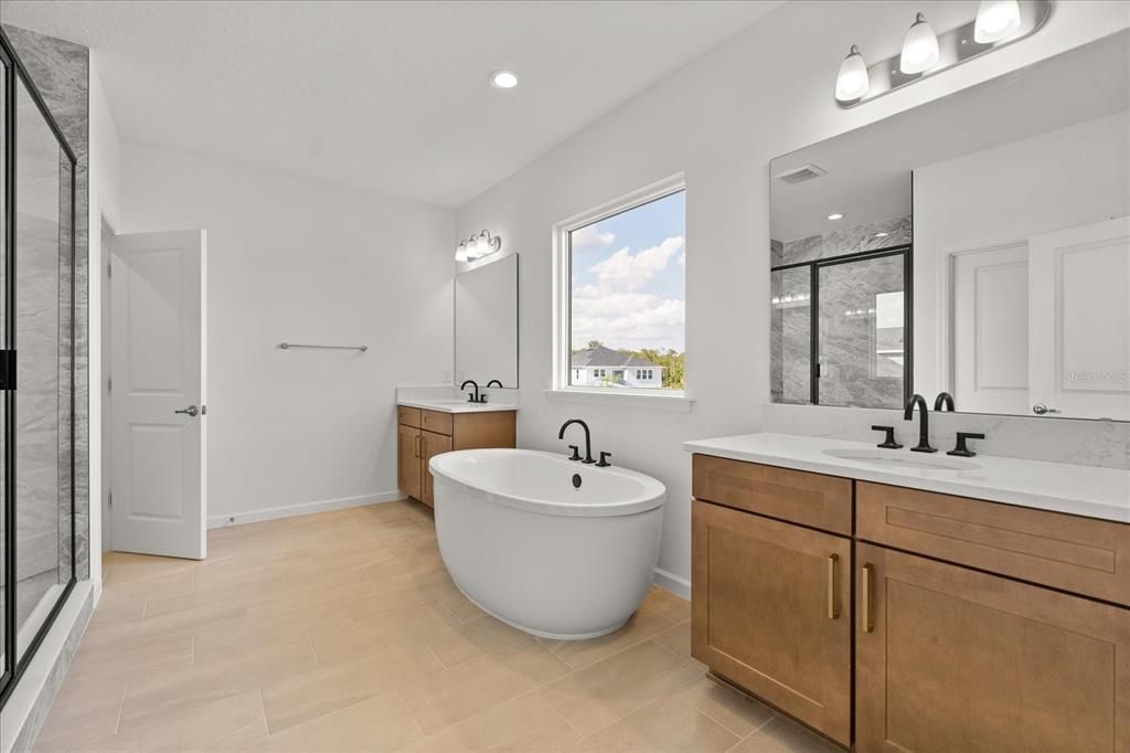 For Sale: $1,200,000 (5 beds, 3 baths, 3287 Square Feet)