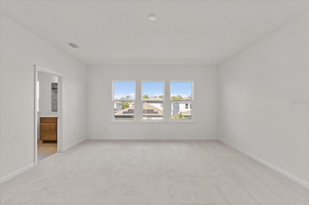 For Sale: $1,200,000 (5 beds, 3 baths, 3287 Square Feet)