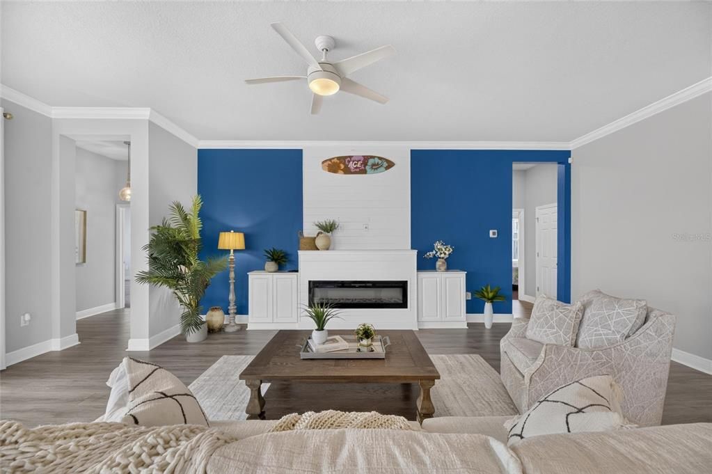 En Venta: $749,000 (4 camas, 3 baños, 2504 Pies cuadrados)