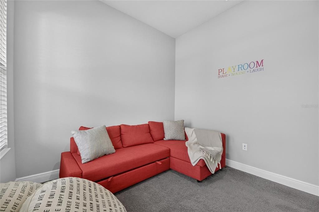 En Venta: $749,000 (4 camas, 3 baños, 2504 Pies cuadrados)