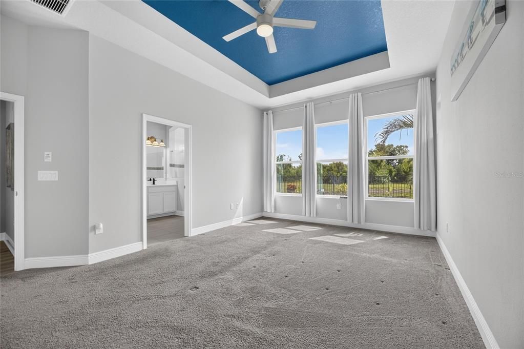 En Venta: $749,000 (4 camas, 3 baños, 2504 Pies cuadrados)