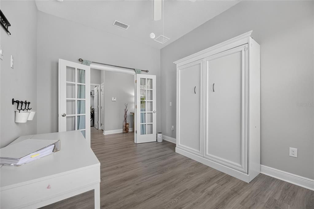 En Venta: $749,000 (4 camas, 3 baños, 2504 Pies cuadrados)