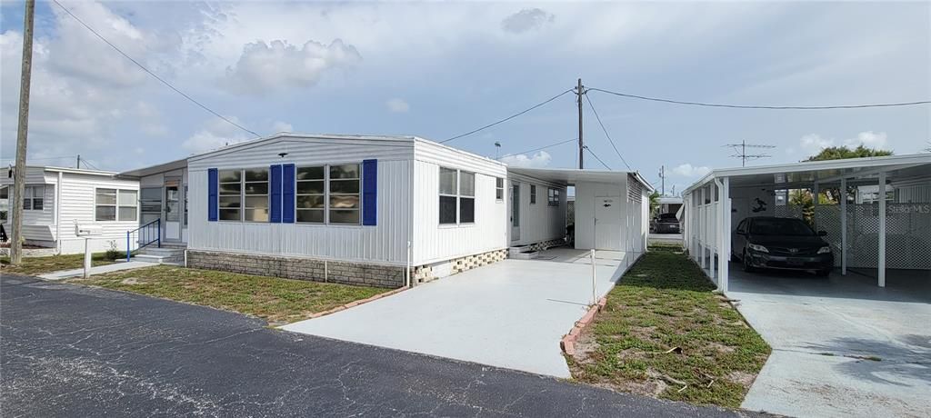 For Sale: $139,000 (2 beds, 2 baths, 1056 Square Feet)