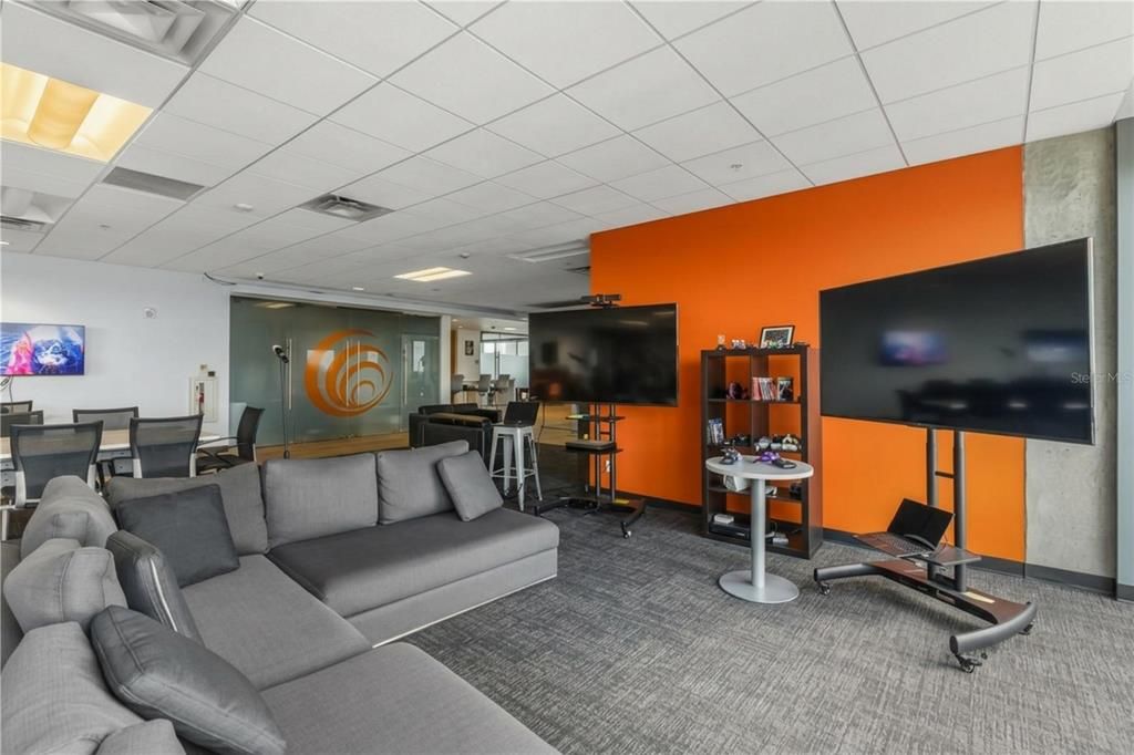 For Sale: $103,424 (0 beds, 0 baths, 3232 Square Feet)