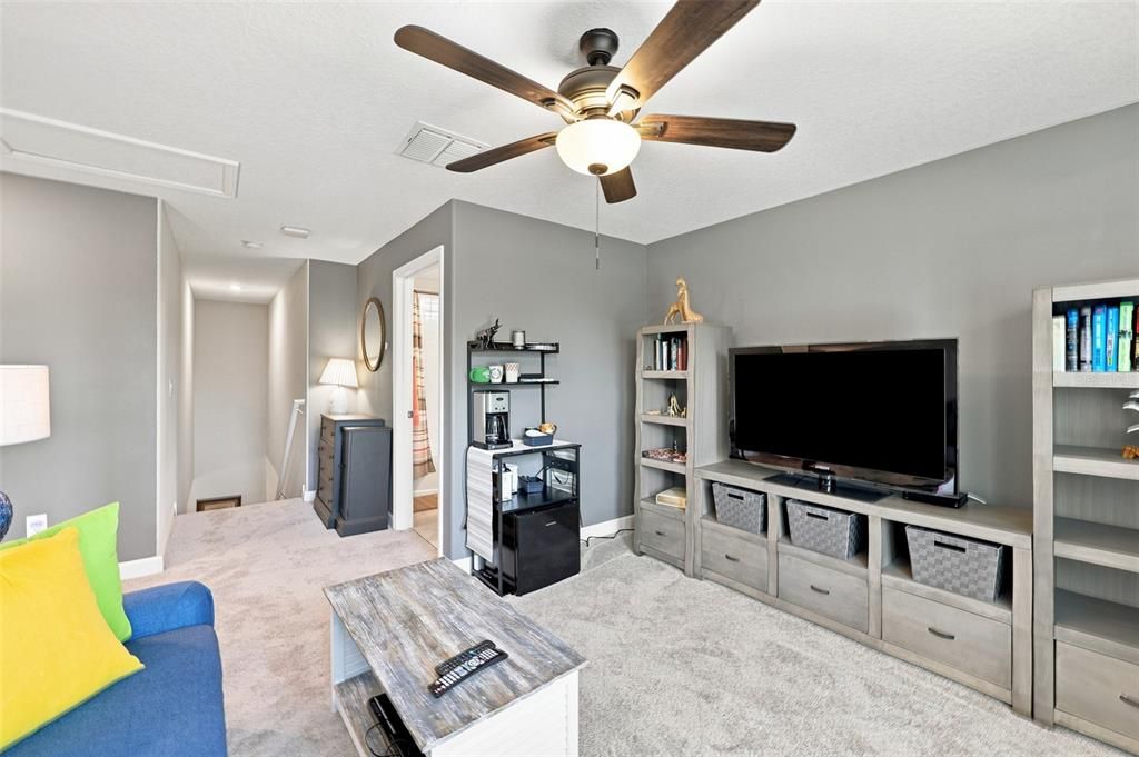 For Sale: $289,900 (2 beds, 2 baths, 1713 Square Feet)