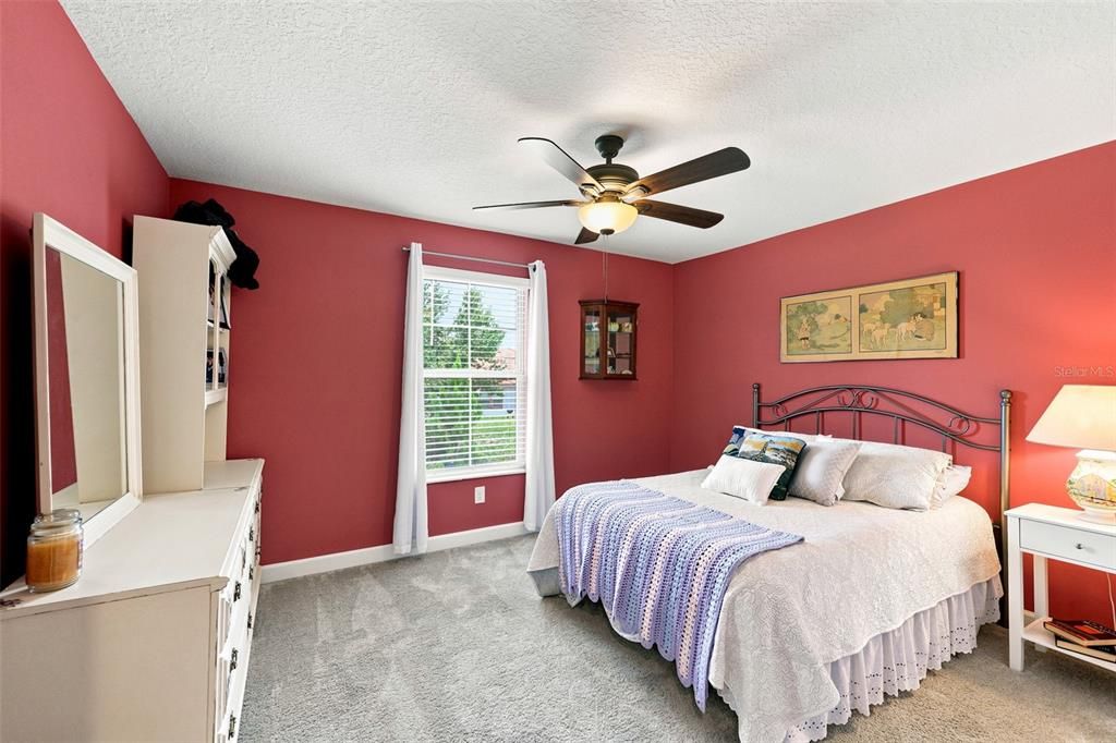 For Sale: $289,900 (2 beds, 2 baths, 1713 Square Feet)