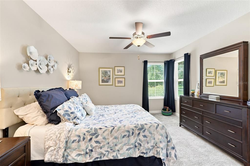 For Sale: $289,900 (2 beds, 2 baths, 1713 Square Feet)