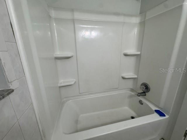 В аренду: $2,100 (3 спален, 1 ванн, 1326 Квадратных фут)