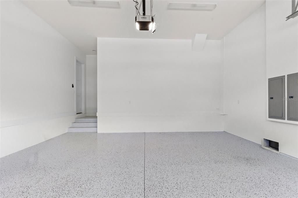 En Venta: $1,749,000 (5 camas, 4 baños, 3200 Pies cuadrados)