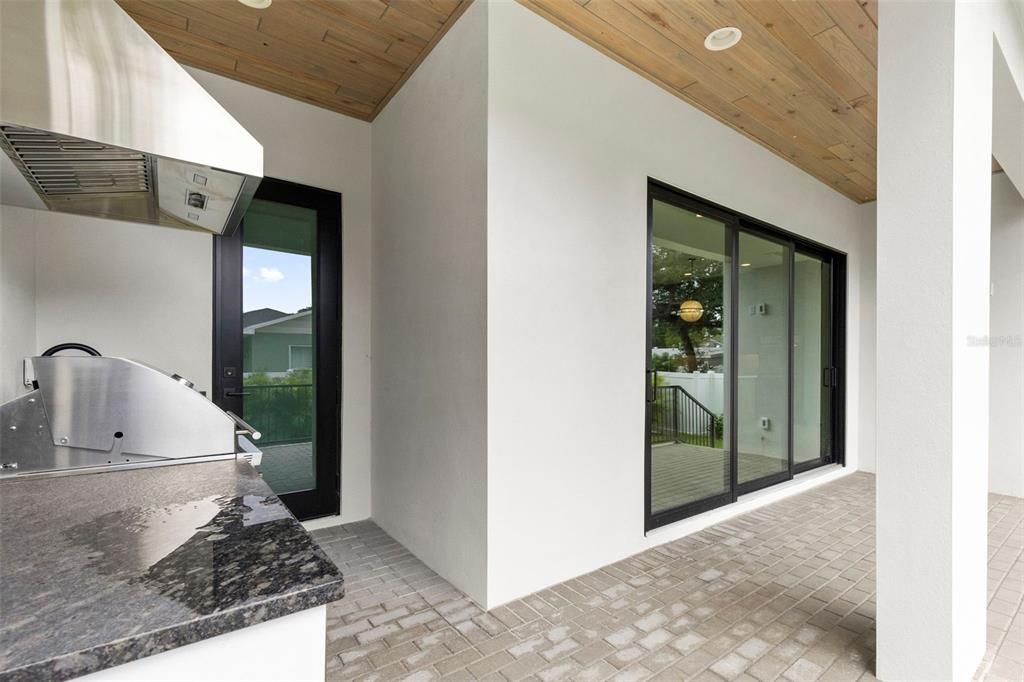 En Venta: $1,749,000 (5 camas, 4 baños, 3200 Pies cuadrados)