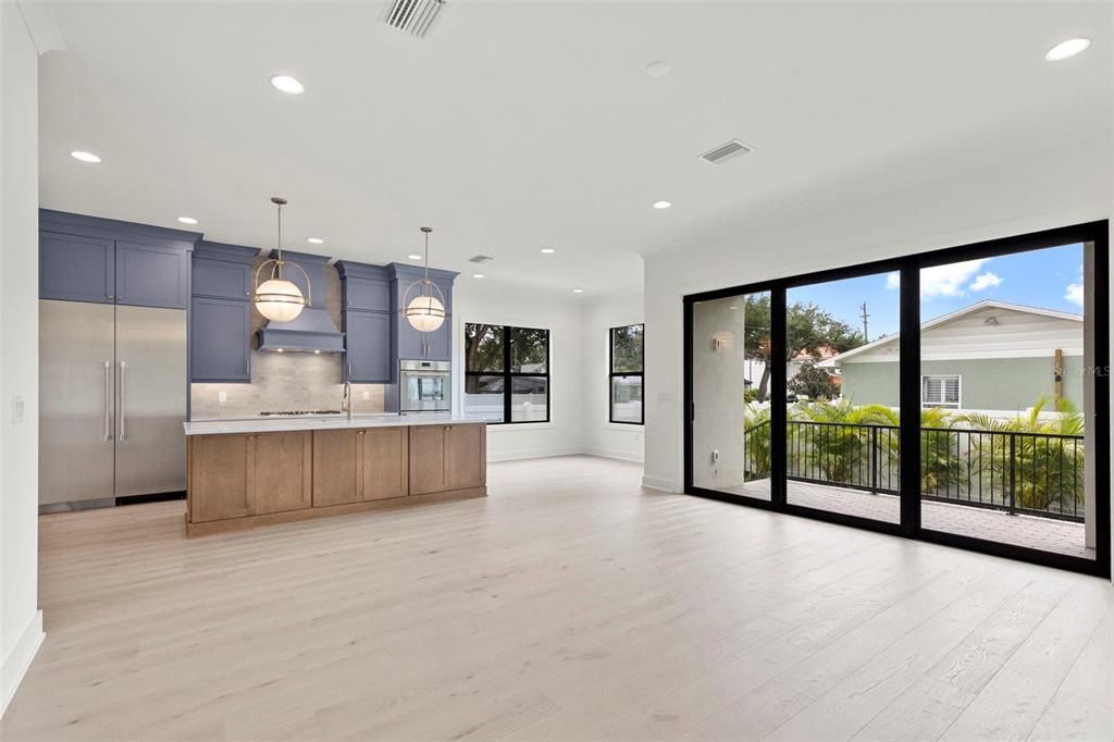 En Venta: $1,749,000 (5 camas, 4 baños, 3200 Pies cuadrados)