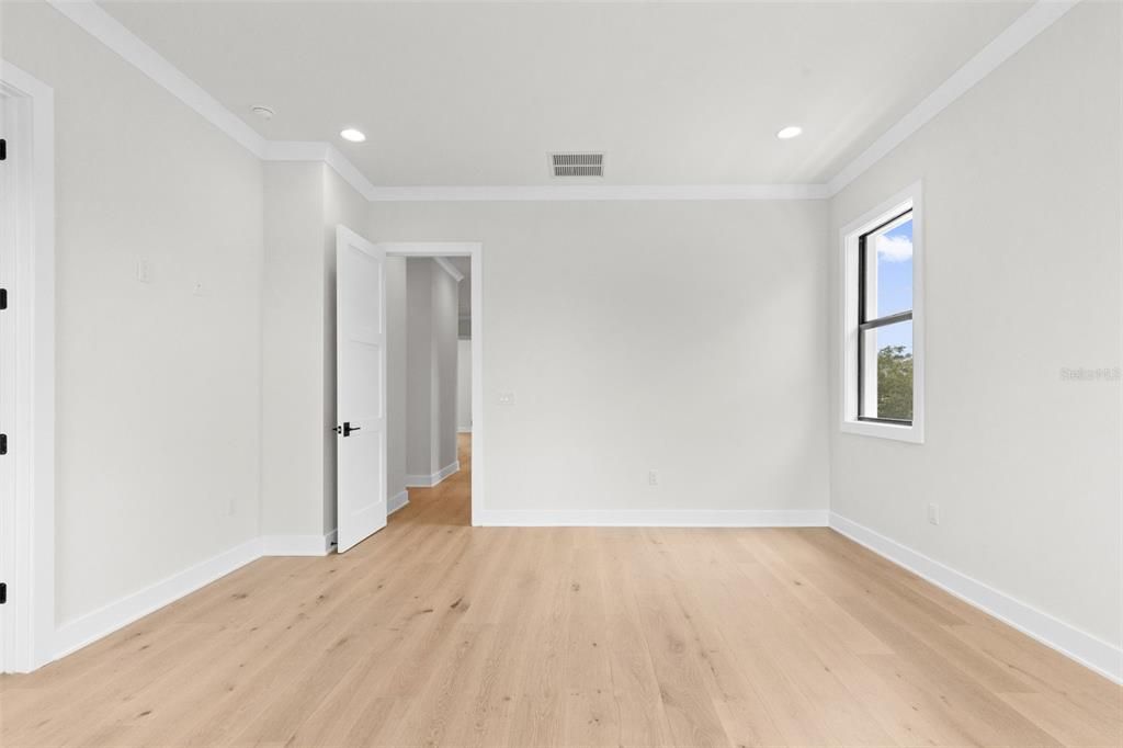 En Venta: $1,749,000 (5 camas, 4 baños, 3200 Pies cuadrados)