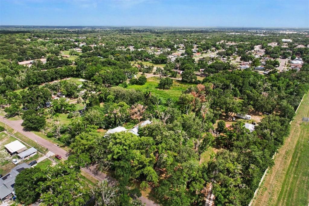 待售: $219,900 (1.36 acres)