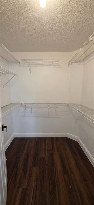 For Rent: $2,500 (3 beds, 2 baths, 1832 Square Feet)