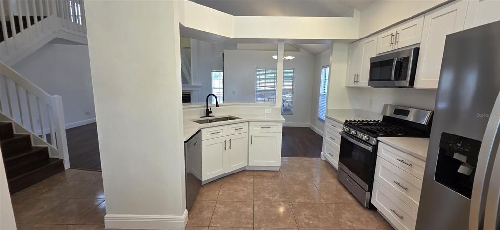 For Rent: $2,500 (3 beds, 2 baths, 1832 Square Feet)