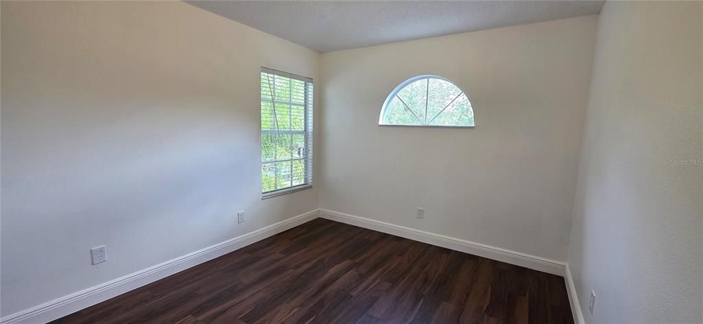 For Rent: $2,500 (3 beds, 2 baths, 1832 Square Feet)