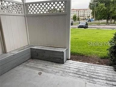 В аренду: $1,600 (2 спален, 1 ванн, 881 Квадратных фут)