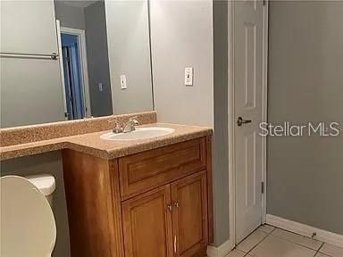 В аренду: $1,600 (2 спален, 1 ванн, 881 Квадратных фут)