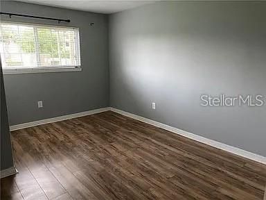 В аренду: $1,600 (2 спален, 1 ванн, 881 Квадратных фут)