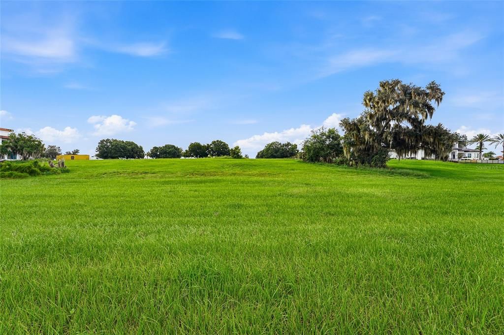 For Sale: $950,000 (1.54 acres)